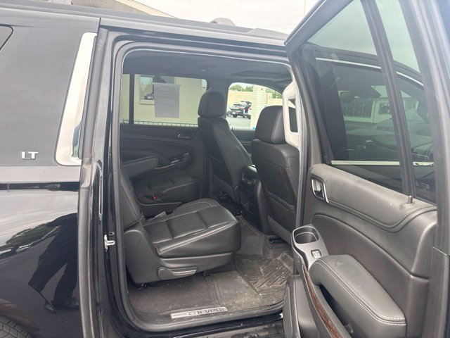 Used 2020 Chevrolet Suburban LT w/ Luxury Package AWD/4WD image 11