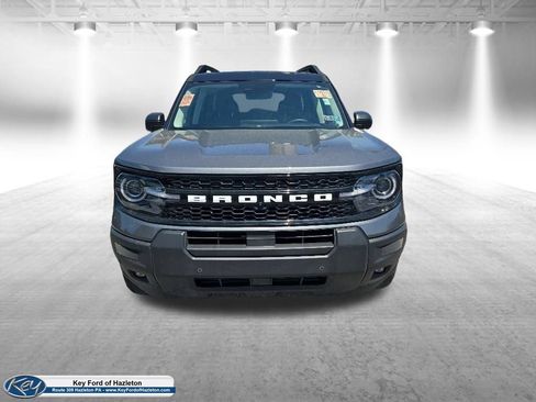 Certified 2025 Ford Bronco Sport Outer Banks w/ Outer Banks Tech Package+ AWD/4WD image 2
