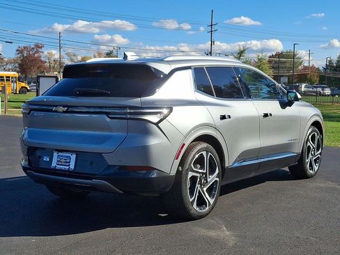 New 2026 Chevrolet Equinox EV LT w/ Convenience Package II image 12