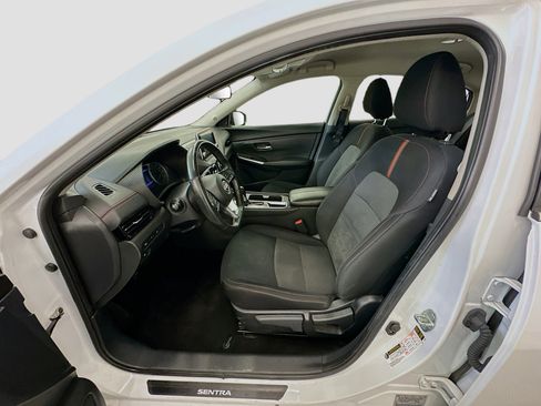 Used 2024 Nissan Sentra SR FWD image 13