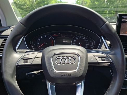 Used 2023 Audi Q5 2.0T Premium w/ Convenience Package AWD/4WD image 19