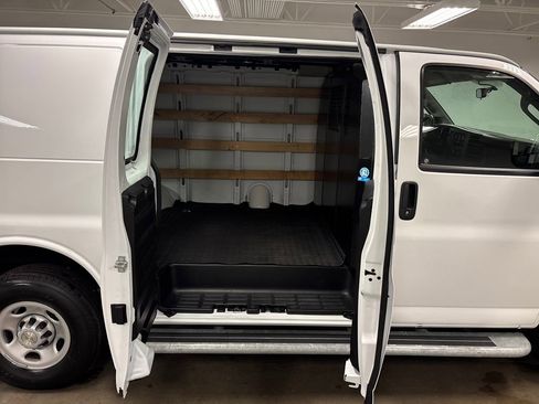 Used 2024 Chevrolet Express 2500 Work Van w/ Driver Convenience Package image 23
