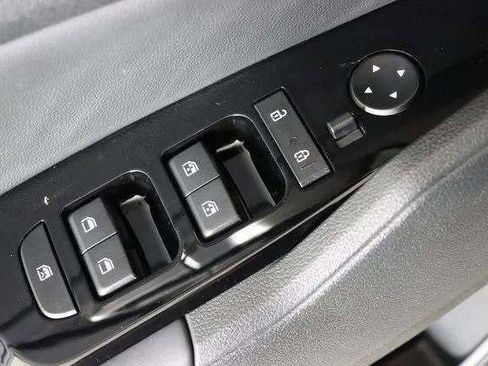 Certified 2025 Kia Sportage X-Line AWD/4WD image 44