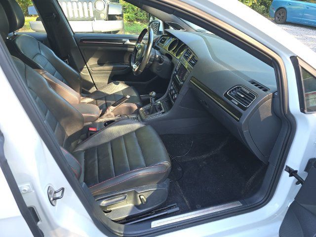 Used 2015 Volkswagen GTI SE FWD image 28