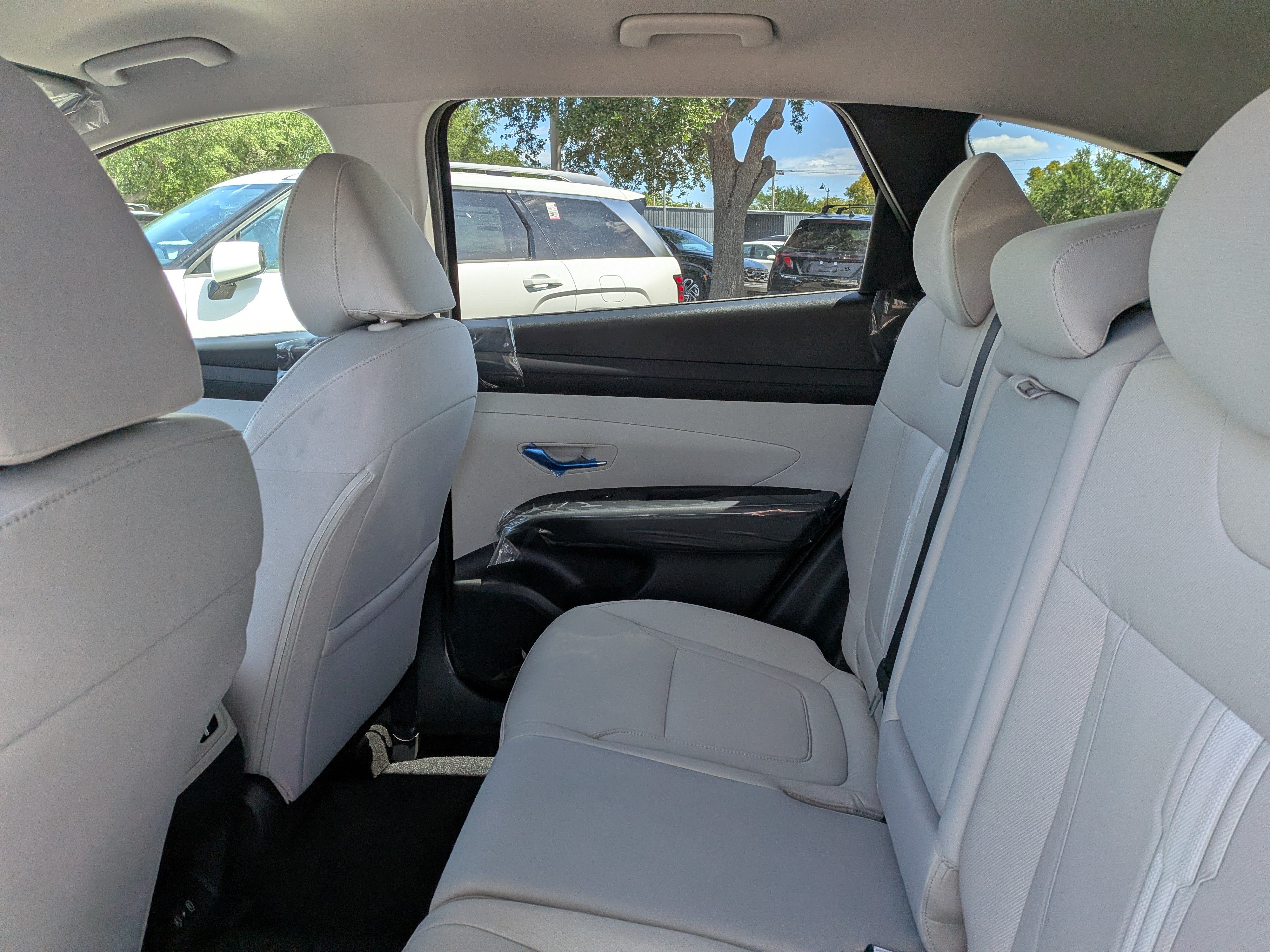 New 2026 Hyundai Tucson SEL w/ Tow & Go Package FWD image 14