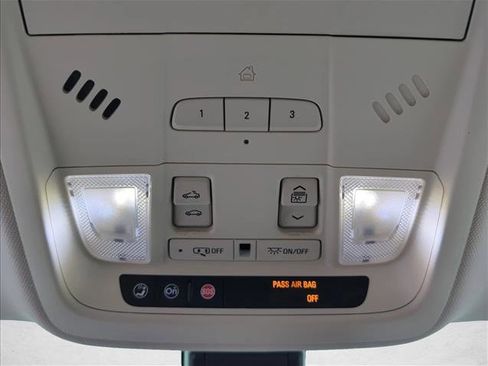 Used 2018 Cadillac XT5 Luxury image 23