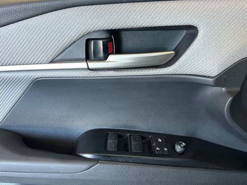 Certified 2025 Toyota Camry SE FWD image 14