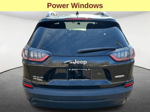 Used 2019 Jeep Cherokee Latitude Plus image 9