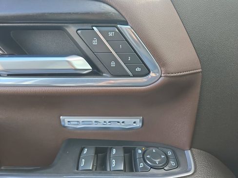 Used 2024 GMC Sierra 1500 Denali w/ Denali Reserve Package AWD/4WD image 27