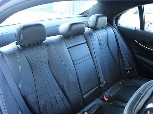 Used 2018 Mercedes-Benz E 300 image 21