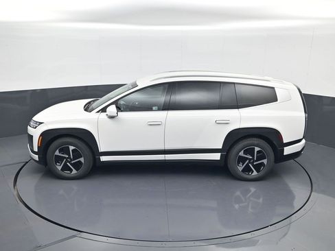 New 2026 Hyundai Ioniq 9 S image 21