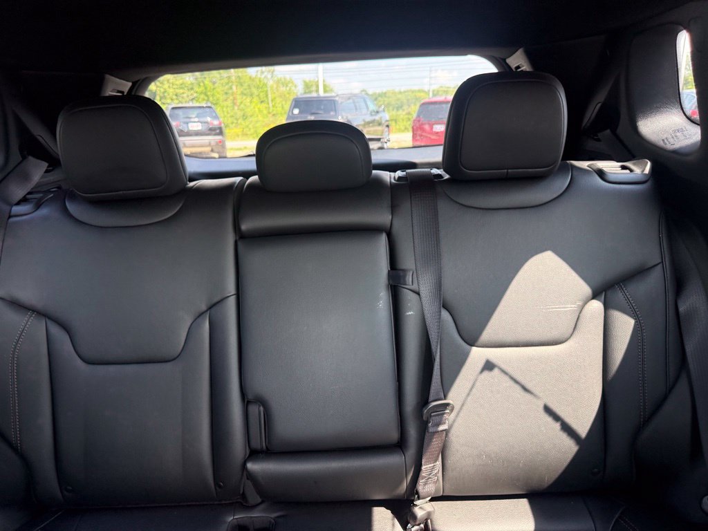 Certified 2024 Jeep Compass Latitude AWD/4WD image 28