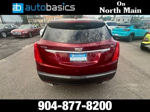 Used 2017 Cadillac XT5 FWD image 4