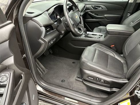 Used 2019 Chevrolet Traverse Premier AWD/4WD image 11