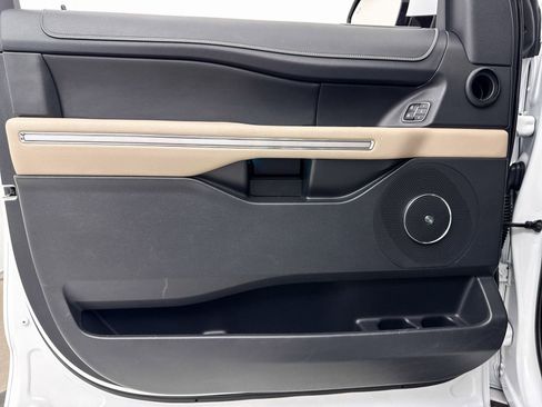 Used 2024 Ford Expedition Max Limited image 38