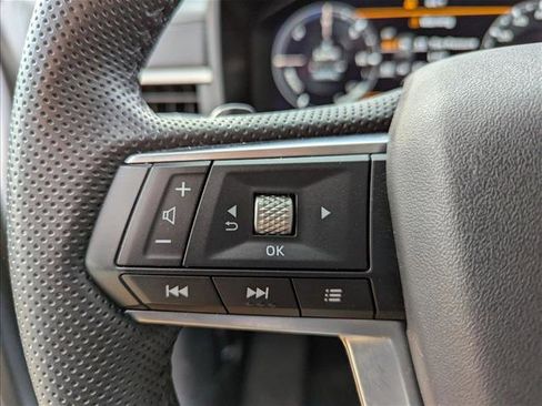 Used 2023 Mitsubishi Outlander SE image 11