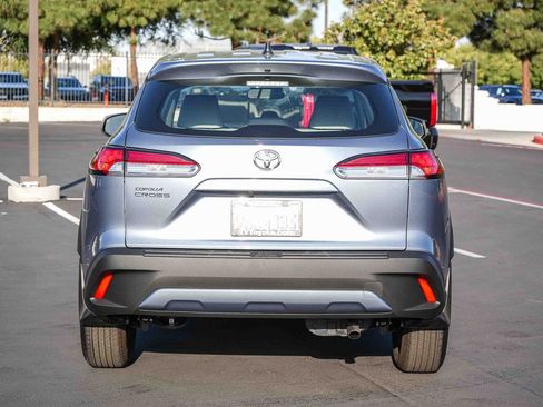 Certified 2025 Toyota Corolla Cross L FWD image 8