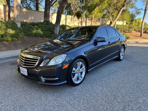 Used 2013 Mercedes-Benz E 350 Sedan image 39