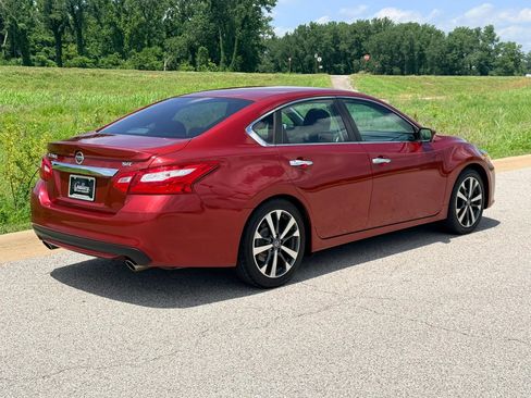 Used 2016 Nissan Altima 2.5 SR FWD image 31