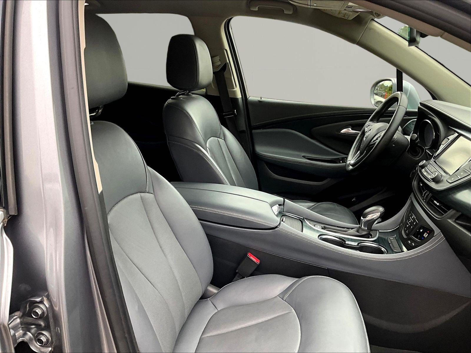 Used 2019 Buick Envision Essence FWD image 29