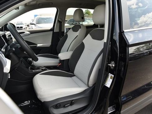 New 2026 Volkswagen Taos SE AWD/4WD image 20