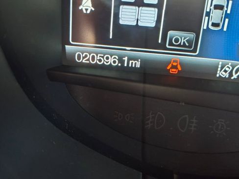 Used 2024 Ford Edge SE image 27