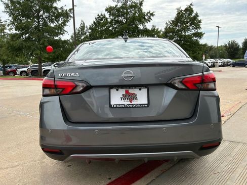 Used 2025 Nissan Versa SV FWD image 7