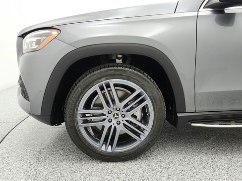 Used 2020 Mercedes-Benz GLS 450 4MATIC image 25