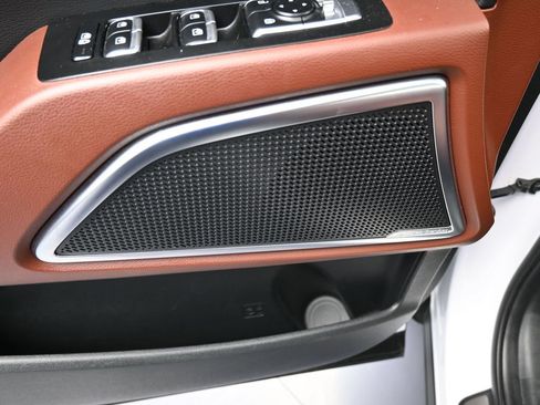 Used 2023 Kia Telluride SX FWD image 17