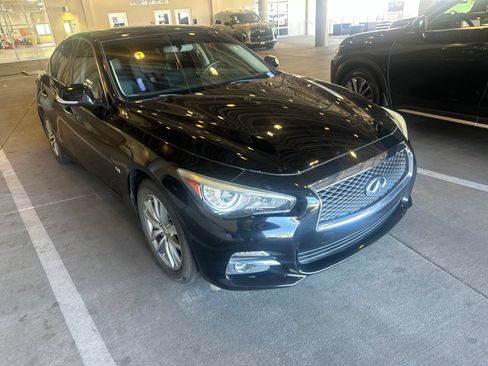 Used 2016 INFINITI Q50 Premium w/ 2.0T Premium Plus Package RWD image 2