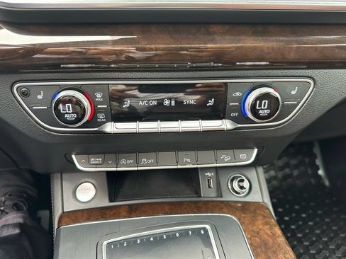 Used 2019 Audi Q5 2.0T Premium Plus w/ Premium Plus Package AWD/4WD image 25