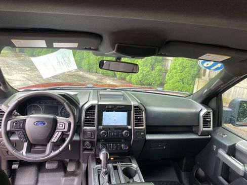 Used 2016 Ford F150 XLT w/ Equipment Group 302A Luxury AWD/4WD image 17