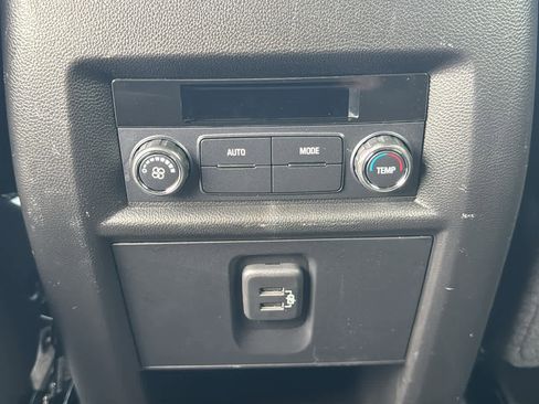 Certified 2023 Chevrolet Traverse LT AWD/4WD image 30