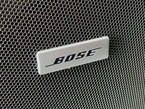 Used 2025 Chevrolet Suburban LT w/ Comfort Package image 23