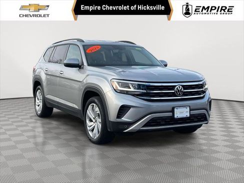 Used 2023 Volkswagen Atlas SE image 1