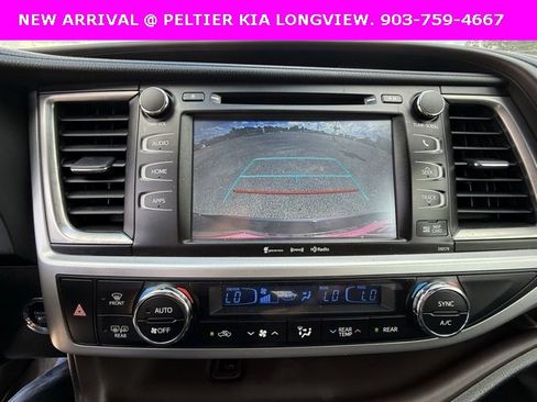 Used 2017 Toyota Highlander XLE image 23