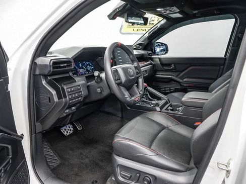 Used 2025 Toyota 4Runner TRD Pro AWD/4WD image 18