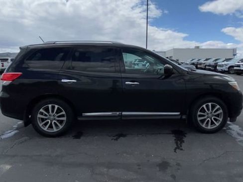 Used 2016 Nissan Pathfinder SL w/ SL Tech Package AWD/4WD image 9
