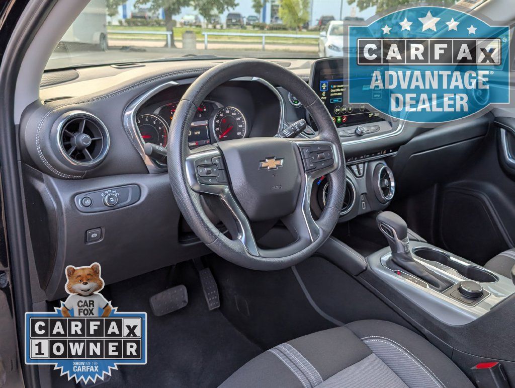 Used 2025 Chevrolet Blazer LT FWD image 4