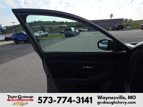 Used 2024 Nissan Sentra SV FWD image 12