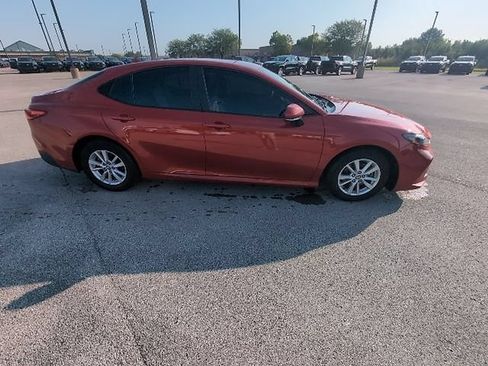 Used 2025 Toyota Camry LE FWD image 3