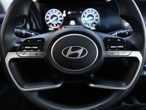 Used 2024 Hyundai Elantra SEL FWD image 31