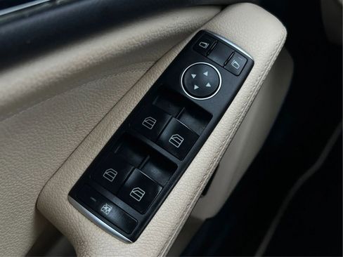 Used 2018 Mercedes-Benz CLA 250 4MATIC image 43