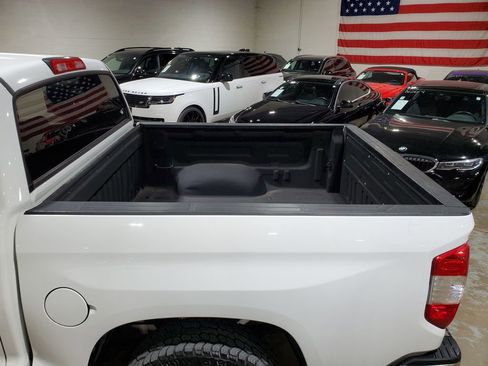 Used 2018 Toyota Tundra SR5 RWD image 42