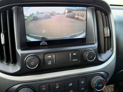 Used 2022 Chevrolet Colorado LT w/ Fleet Safety Package RWD image 26