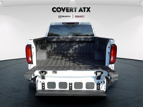 New 2026 GMC Sierra 1500 SLT image 6