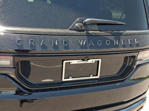 Used 2025 Jeep Grand Wagoneer Series II Obsidian w/ Quick Order Packagew 28T AWD/4WD image 30
