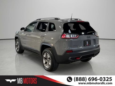 Used 2019 Jeep Cherokee Trailhawk w/ Comfort & Convenience Group AWD/4WD image 39