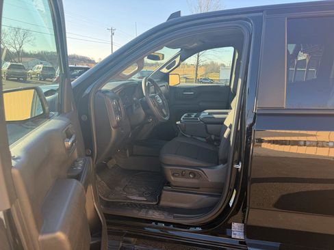 Used 2024 GMC Sierra 1500 Pro w/ Graphite Edition image 9