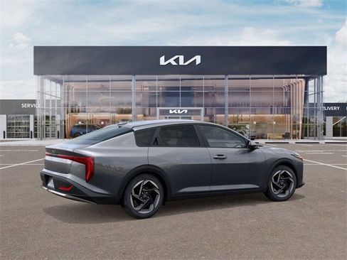 New 2025 Kia K4 EX image 6
